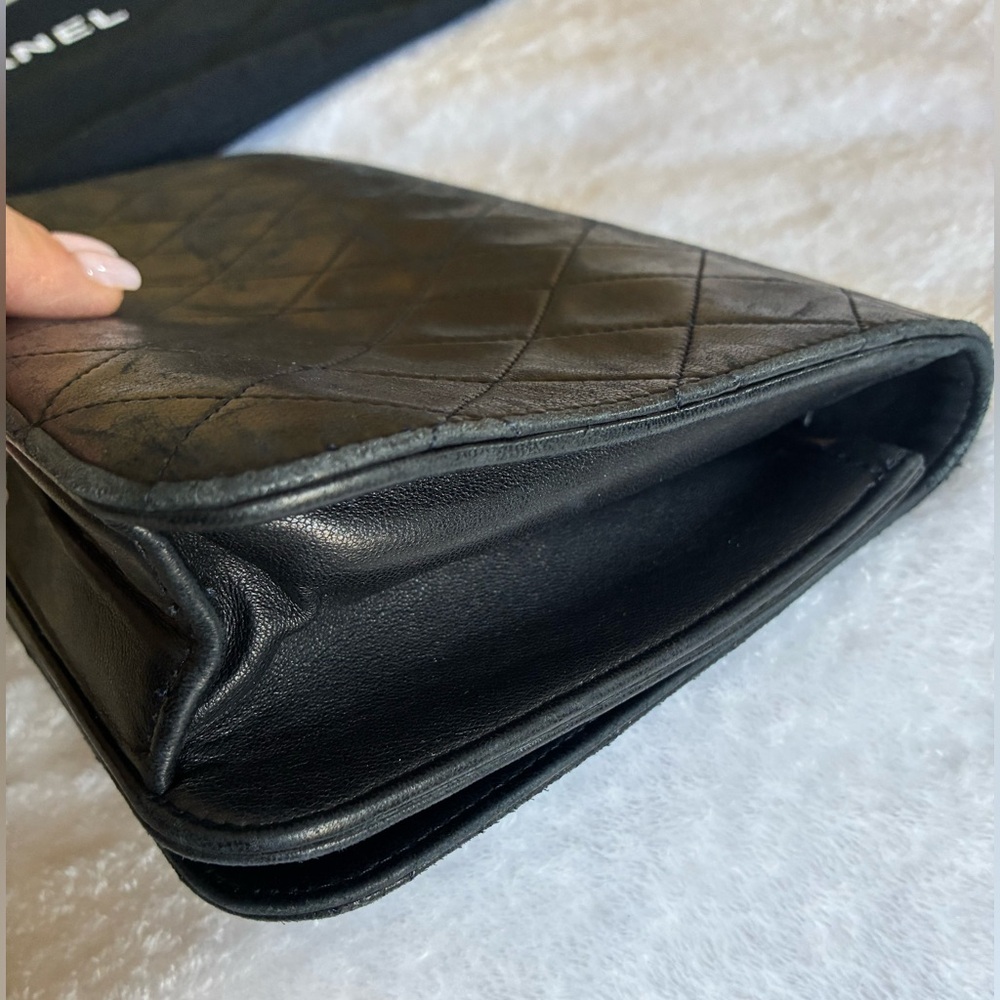 CHANEL Elegant Black Lambskin, Shoulder Bag or Clutch ~ 24K Gold Accent - Picture 16 of 17